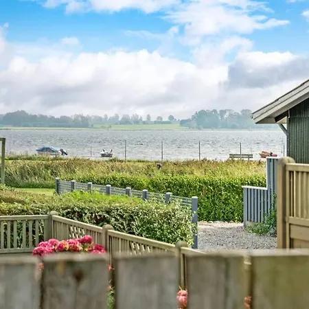 Skon Feriebolig Med Havudsigt I Naturskont Omrade Munkebo Extérieur photo