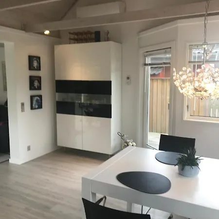 Skon Feriebolig Med Havudsigt I Naturskont Omrade Munkebo Extérieur photo