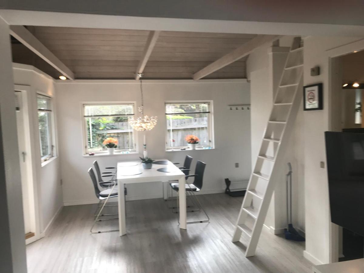 Skon Feriebolig Med Havudsigt I Naturskont Omrade Hébergement de vacances Munkebo